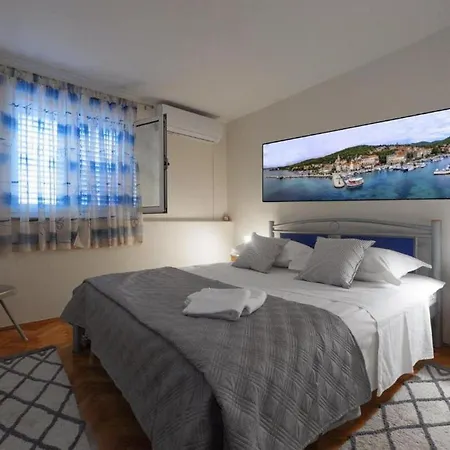 Holiday home House Zlatni Otok *